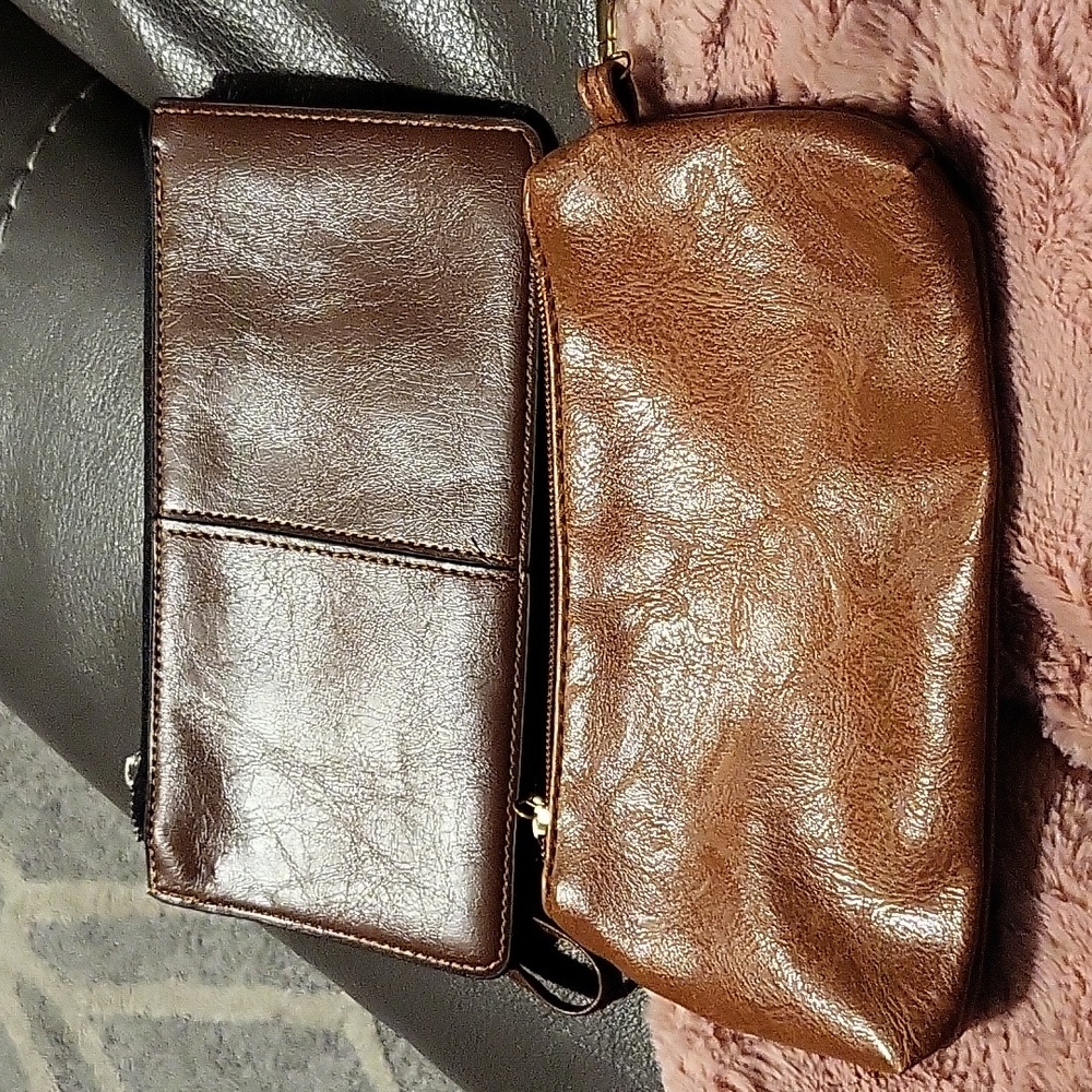 Set of 2 wallets